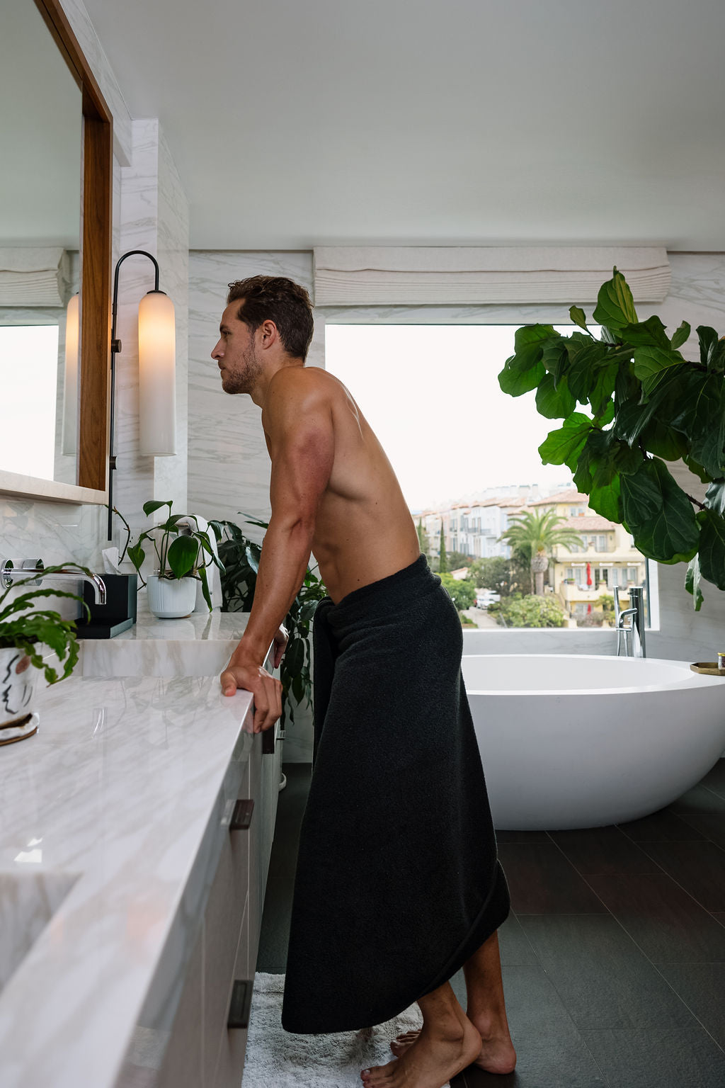 Bath Towels vs. Bath Sheets: Which Is Better For Men?